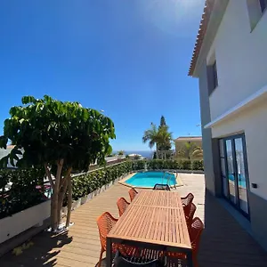 https://sunset-of-dukeluxury-costa-adeje.adeje-hotels.com